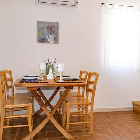 Julia Apartman Milna (Brac)