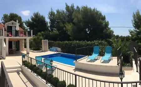 Apartman Julia Milna (Brac)