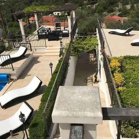 Julia Apartman Milna (Brac)